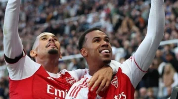 أرتيتا يحسم اختياراته.. ملامح تشكيل أرسنال لمواجهة ليدز يونايتد في الدوري الإنجليزي